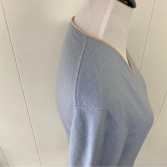 Bogner Light Blue V Neck 100% Cashmere Sweater Women’s Fitted Size 10 - Picture 6 of 12